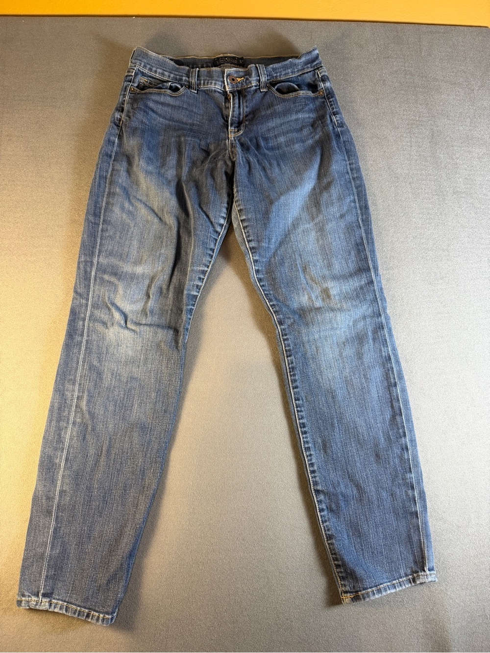 Lucky Brand Men's Straight Leg Blue Denim Jeans